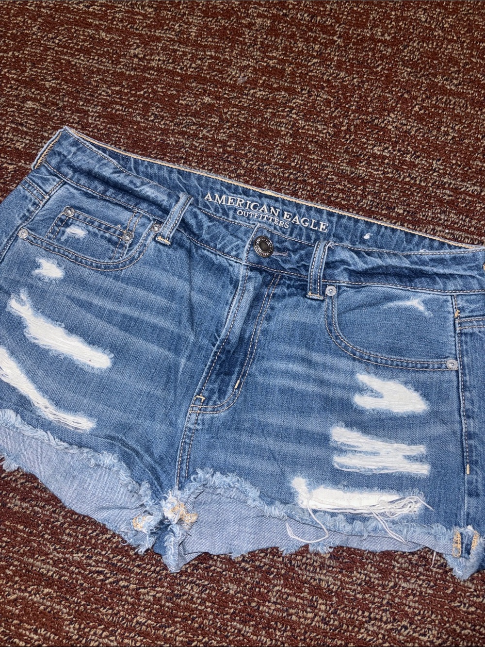 American Eagle tomgirl shortie distressed denim short relaxed frayed jean short